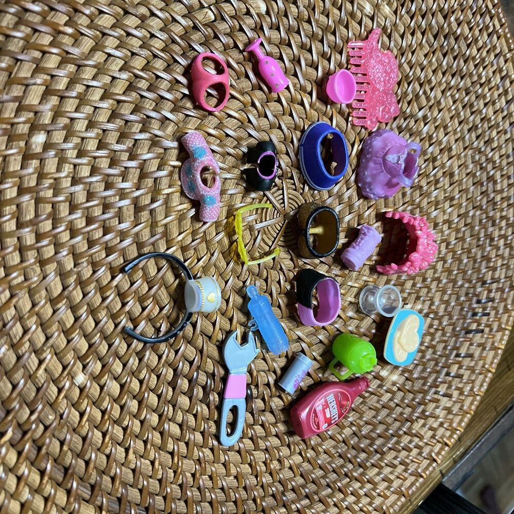 LOL Surprise Dolls Lot Miscellaneous, Bottles, Clothes, Accessories